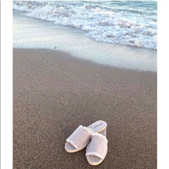 Mint & Rose Olivia Slides - Picture 2 of 5